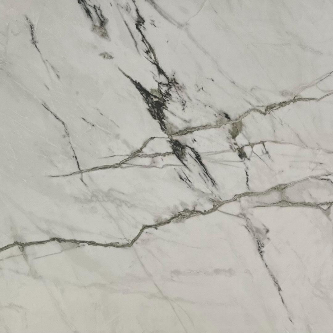 Material en piedra natural ideal para diseño de interiores y transformación de espacios.